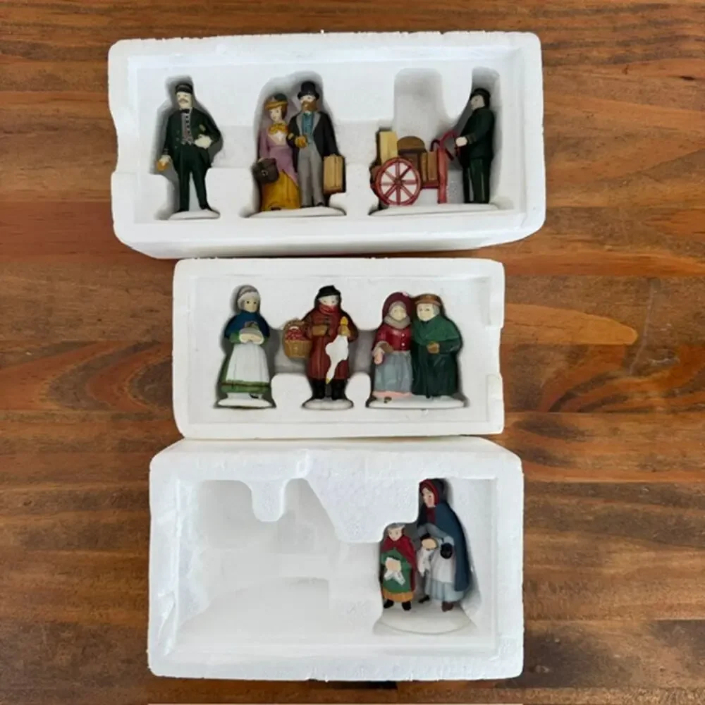 Department 56 Heritage Village Collection Fezziwegs & Friends + 2
